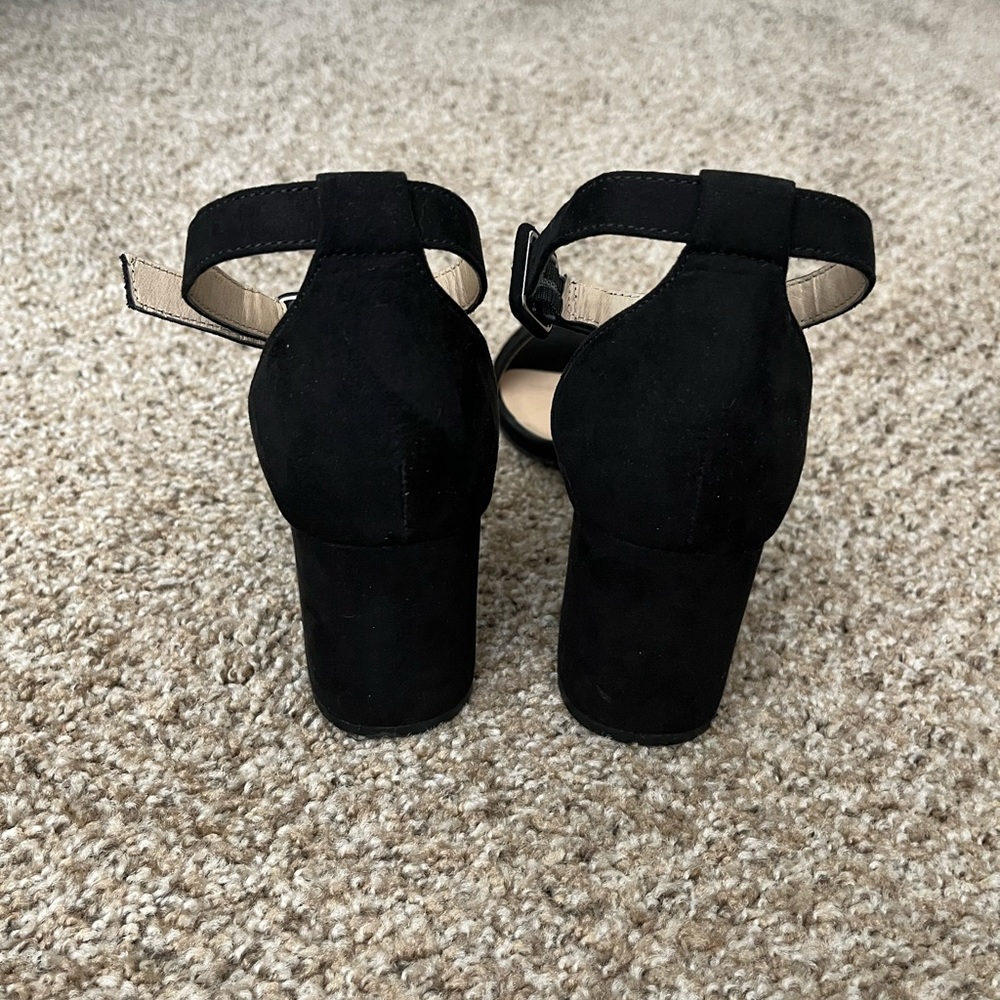 CL Block Heel - Picture 10 of 14